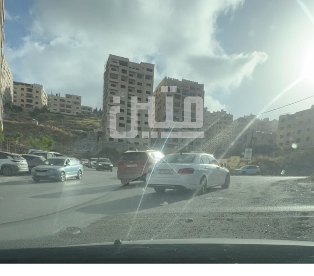 كل ٣ ثواني سيارة على شارع ما عليه ولا خط